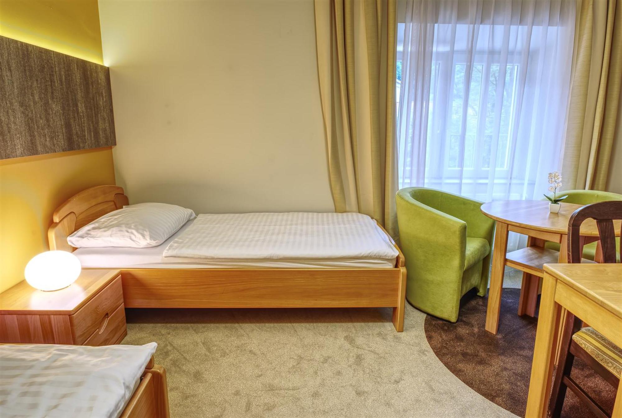 Vila Sofia Trzic Ngoại thất bức ảnh