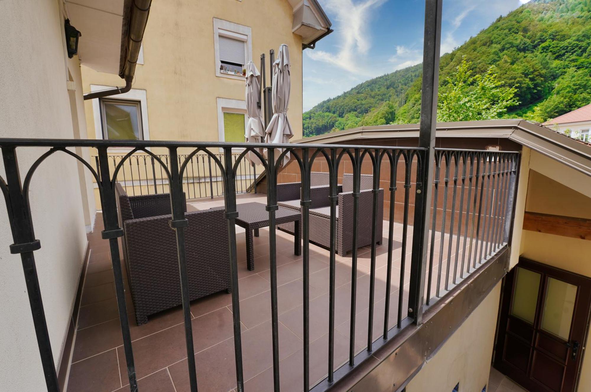 Vila Sofia Trzic Ngoại thất bức ảnh
